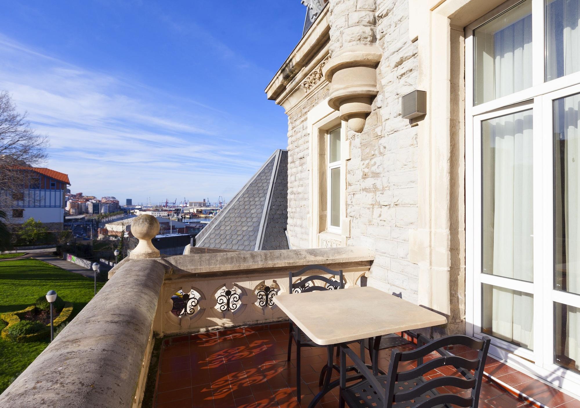 Hotel Urh Palacio De Oriol Santurtzi Exterior photo